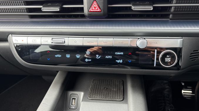 Hyundai IONIQ 6 239kW Ultimate 77kWh 4dr AWD Auto Electric Saloon - Image 51